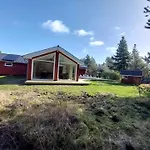 Spacious With Forest Holiday home Romo