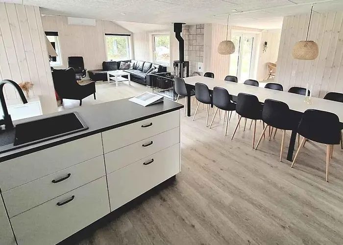 Spacious With Forest Holiday home