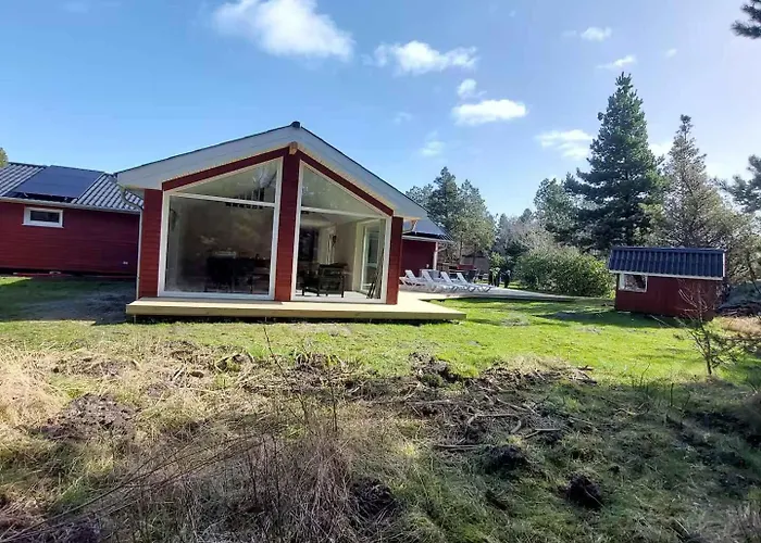 Spacious With Forest Holiday home Romo