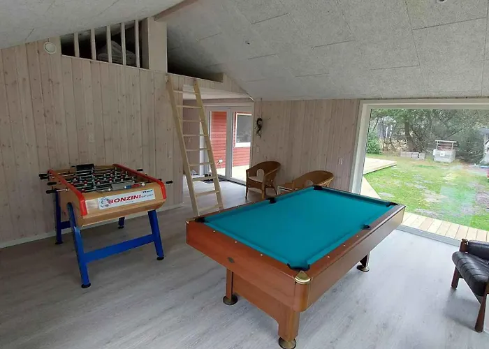 Spacious With Forest Holiday home Romo